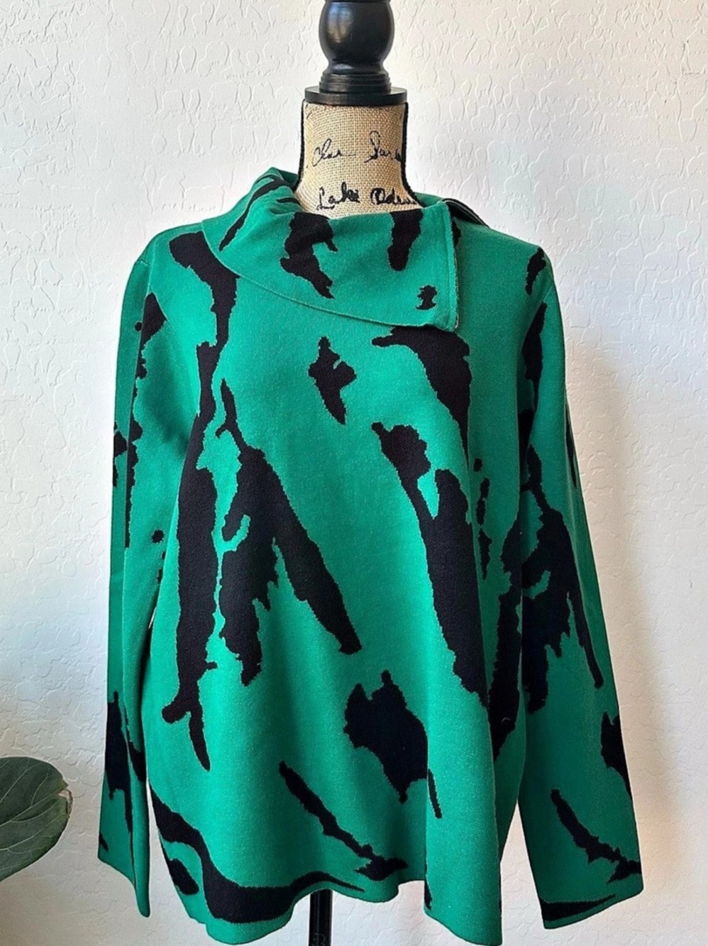 Ali Miles Abstract Zip Neck Sweater Green Black Size Large NWT